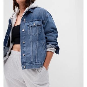 🆕 GAP Denim Trucker Jacket L Large NWT New! Blue